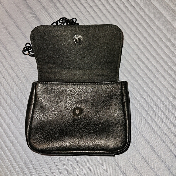 Purse Black Studded Chain Crossbody Bag - Picture 2 of 10